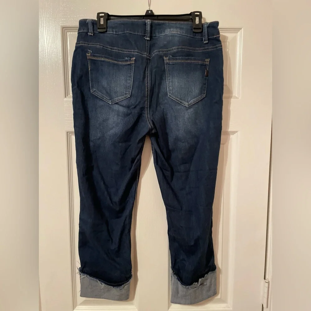 1822 Taylor jeans. Size 12 - Picture 2 of 3